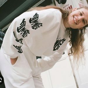 Urban outfitters crew neck. Size S/M.